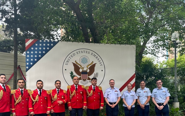 U.S. Air Forces in Europe Band takes photo with Azerbaijani Ministry of Defense Band