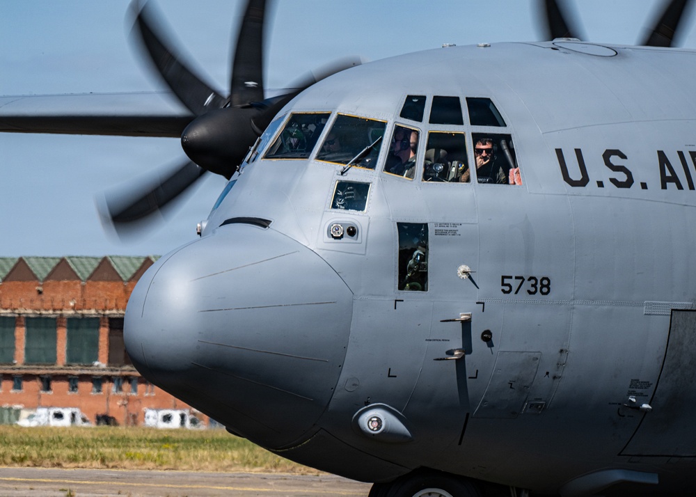 37 AS C-130 exercises at RAF Mildenhall