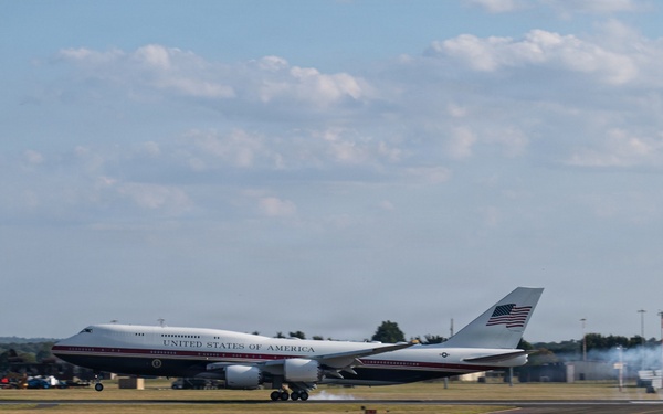 New Air Force One stops at RAF Mildenhall