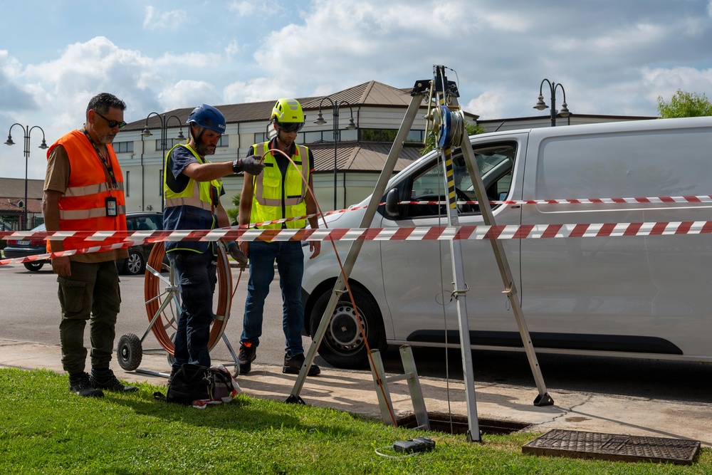 'Get Real, Get Better' at NSA Naples: Unaccompanied Housing Sailors Receive Fiber Optic Internet Service