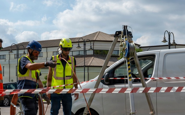 'Get Real, Get Better' at NSA Naples: Unaccompanied Housing Sailors Receive Fiber Optic Internet Service