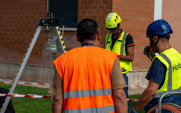 'Get Real, Get Better' at NSA Naples: Unaccompanied Housing Sailors Receive Fiber Optic Internet Service