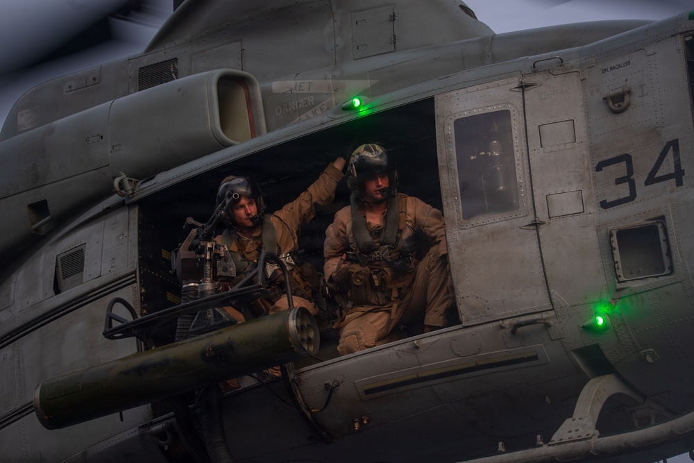 USS Boxer, 11th MEU Conduct Flight Operations