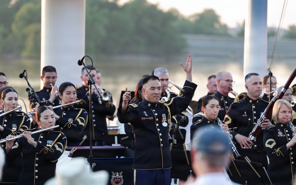 Salute the Sunset at National Harbor