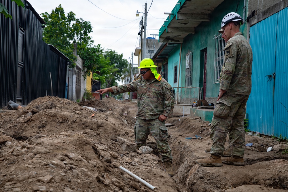 Arkansas National Guard Build Strong foundations with the Guatemala Army