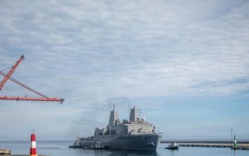 USS San Antonio Assumes Relief Mission in Venezuela