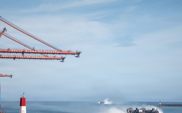 LCF-24: USS San Antonio Ports in La Guaira, Venezuela