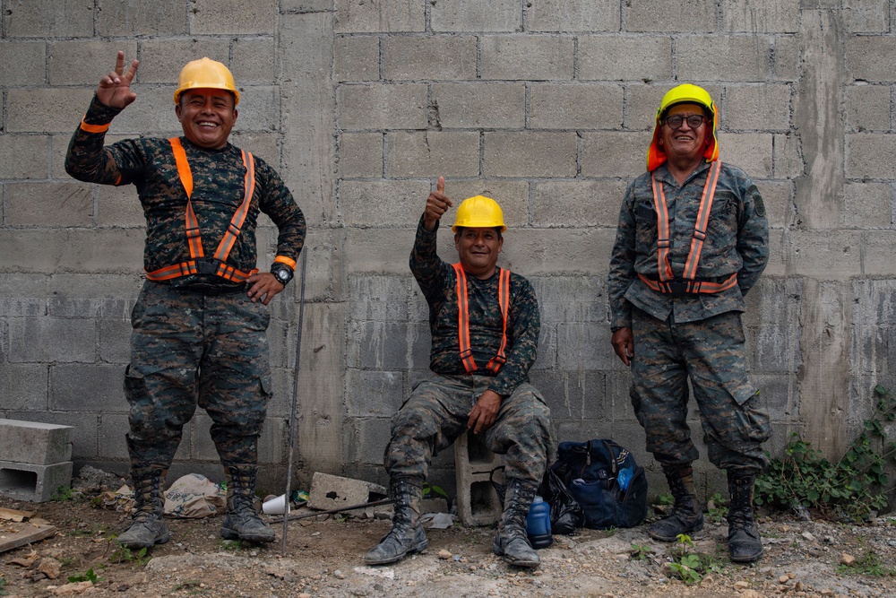Arkansas National Guard Build Strong foundations with the Guatemala Army