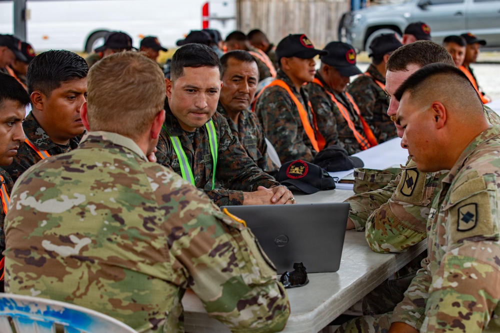 Arkansas National Guard Build Strong foundations with the Guatemala Army