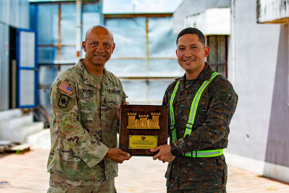 Arkansas National Guard Build Strong foundations with the Guatemala Army