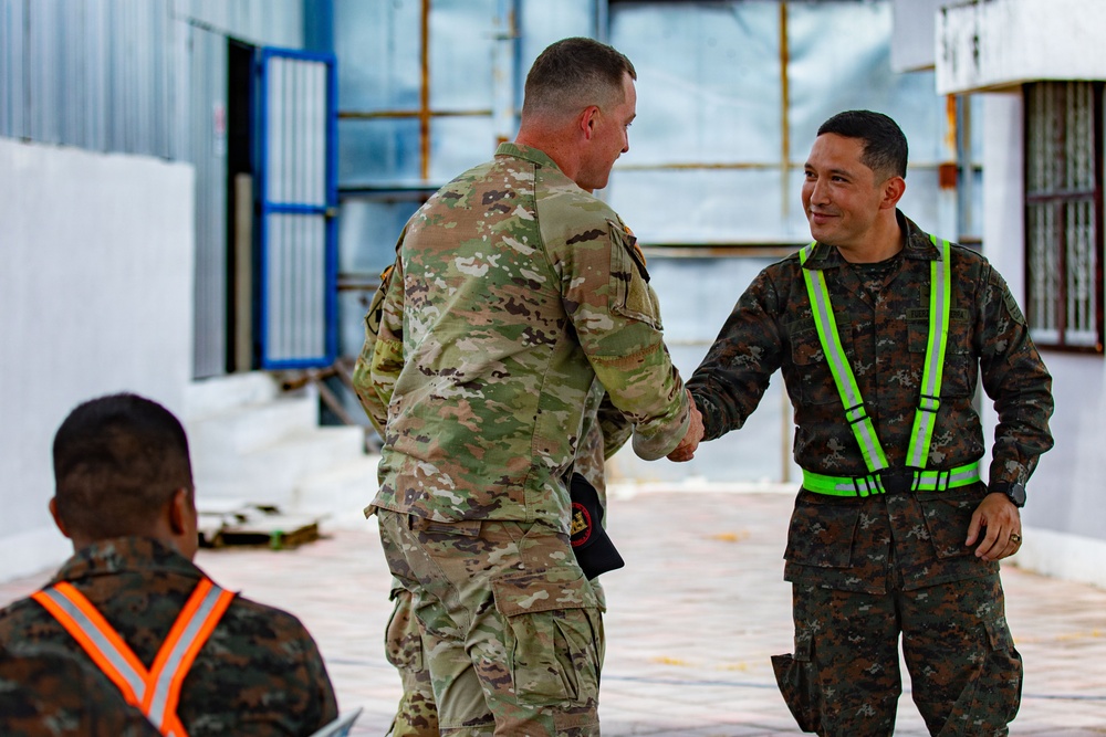 Arkansas National Guard Build Strong foundations with the Guatemala Army