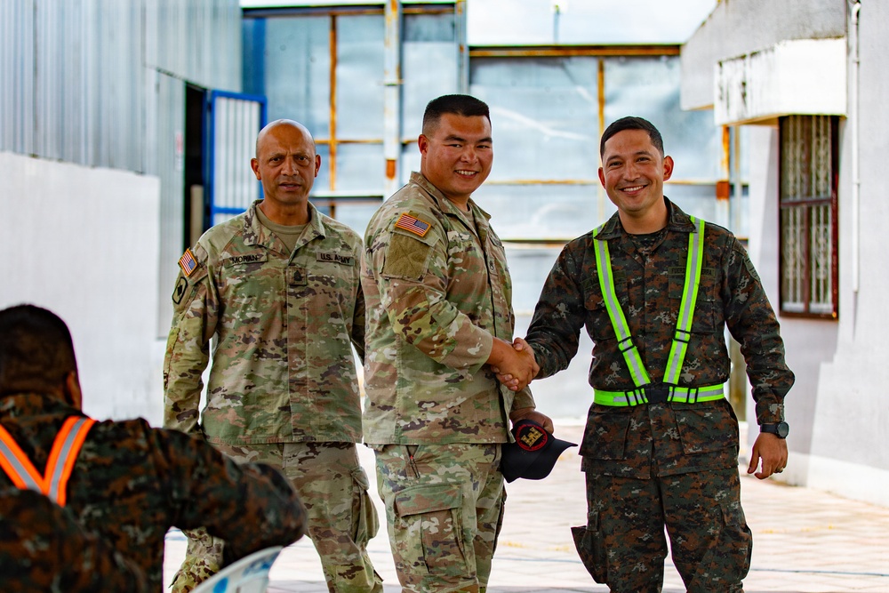 Arkansas National Guard Build Strong foundations with the Guatemala Army