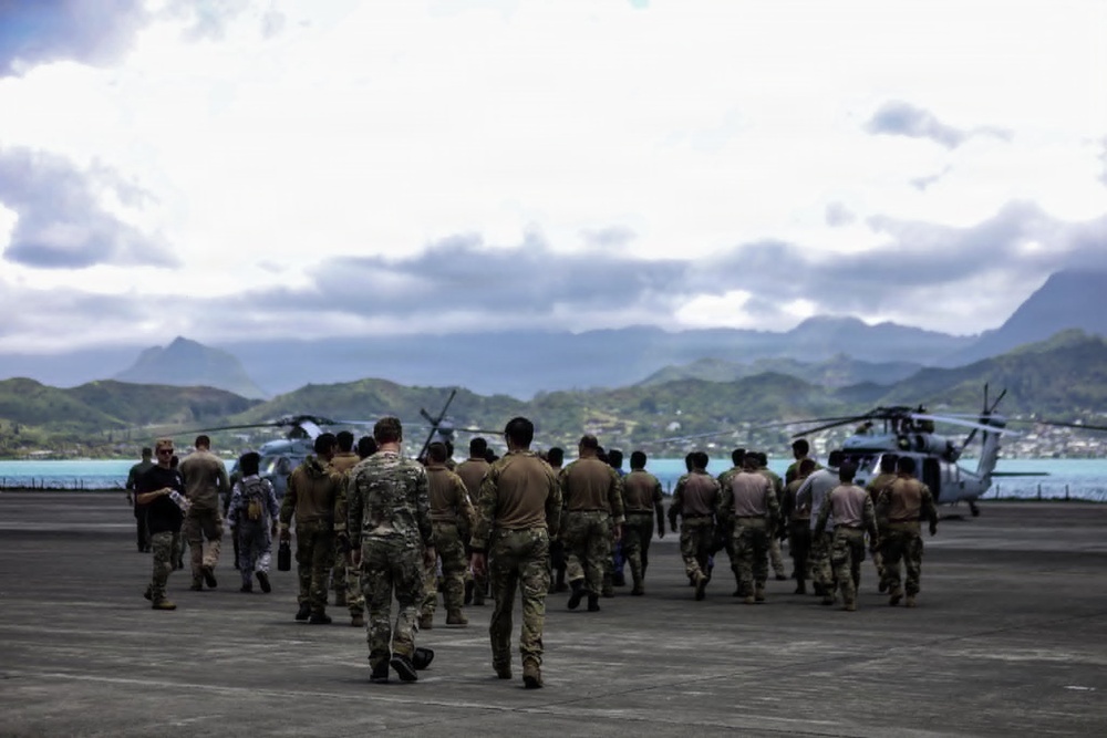 Philippines participates in multinational rappelling and fast rope training at RIMPAC 2026