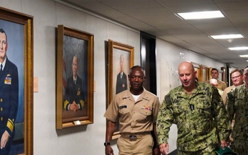 Vice Chief of Naval Operations talks to U.S. Naval War College students, faculty