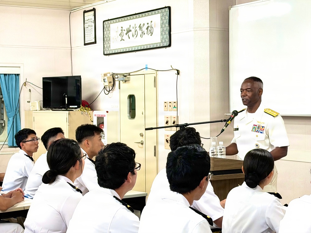 U.S. Naval War College President Addresses Japan Maritime Self-Defense Force Midshipmen During International Naval Review 250