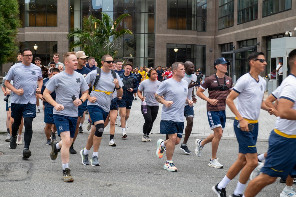 Coast Guard Participates in Freedom 250 Run During Sail250