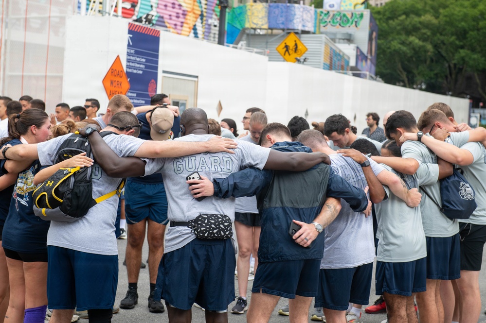 Coast Guard Participates in Freedom 250 Run During Sail250