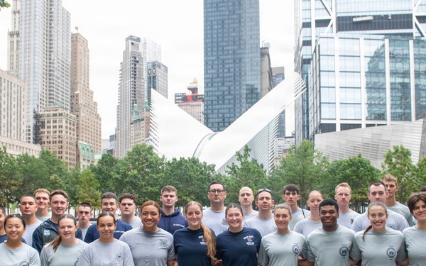 Coast Guard Participates in Freedom 250 Run During Sail250