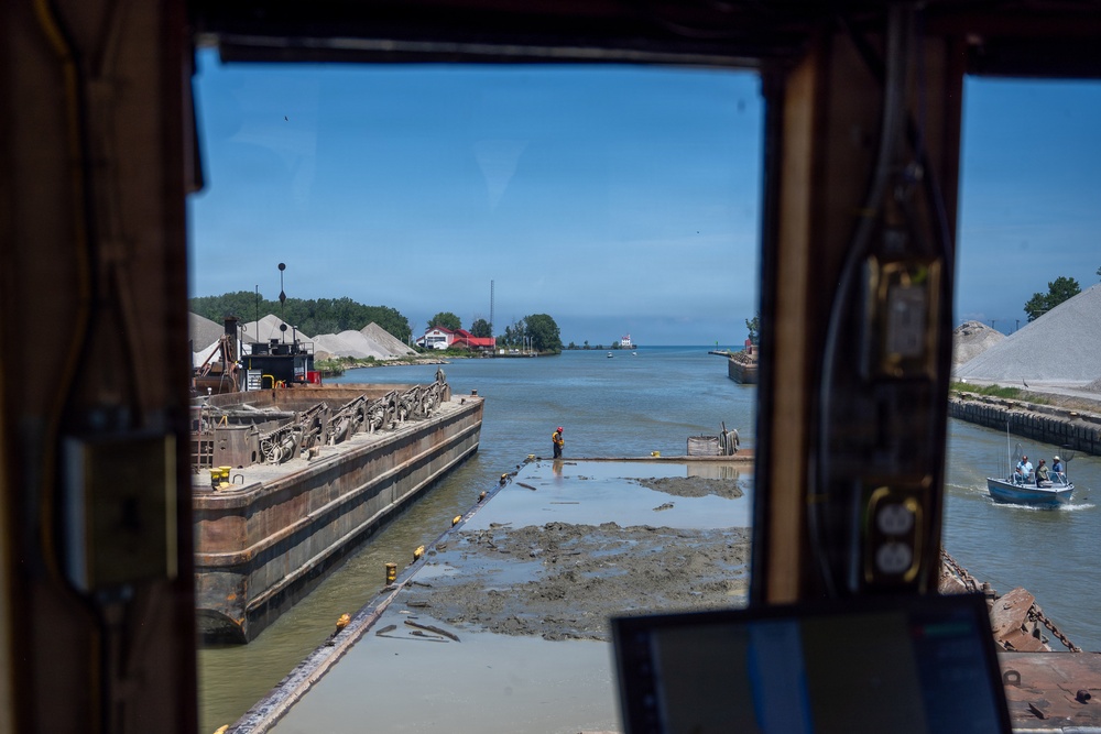 Fairport Harbor Dredging of the Grand River