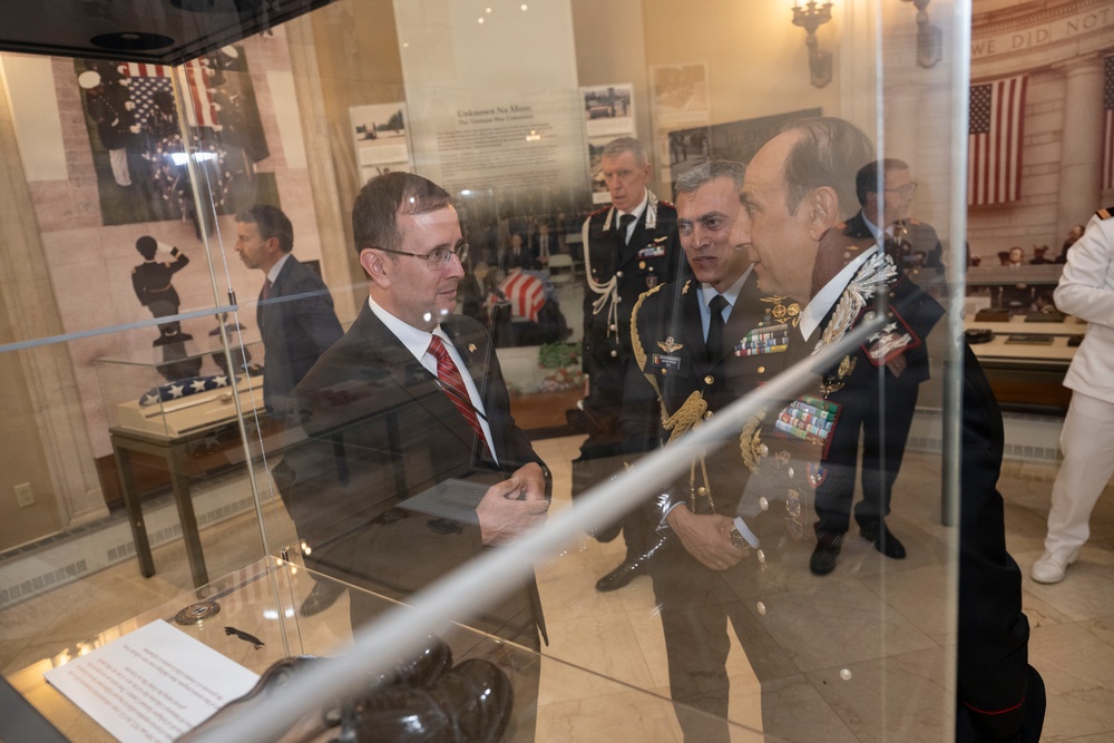 Italian Commander General of the Carabinieri Corps Lt. Gen. Salvatore Luongo Visits ANC