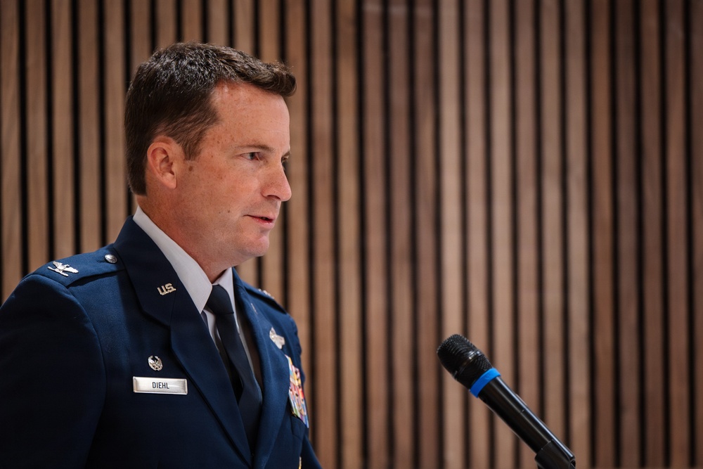 317th Airlift Wing changes responsibility between senior enlisted chief master sergeants