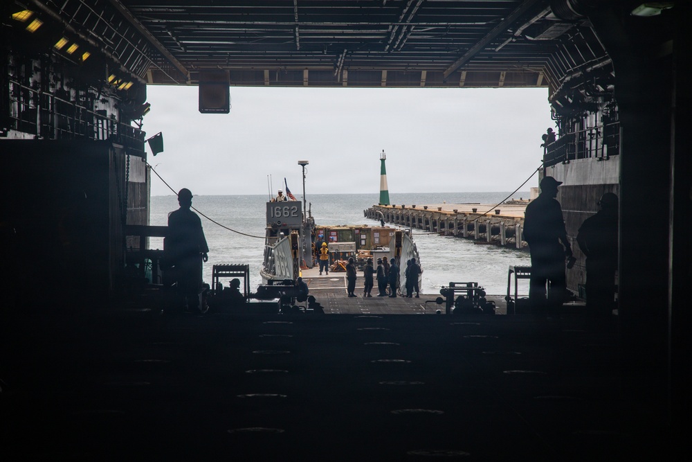 LCF-24: Cross-deck aboard USS San Antonio