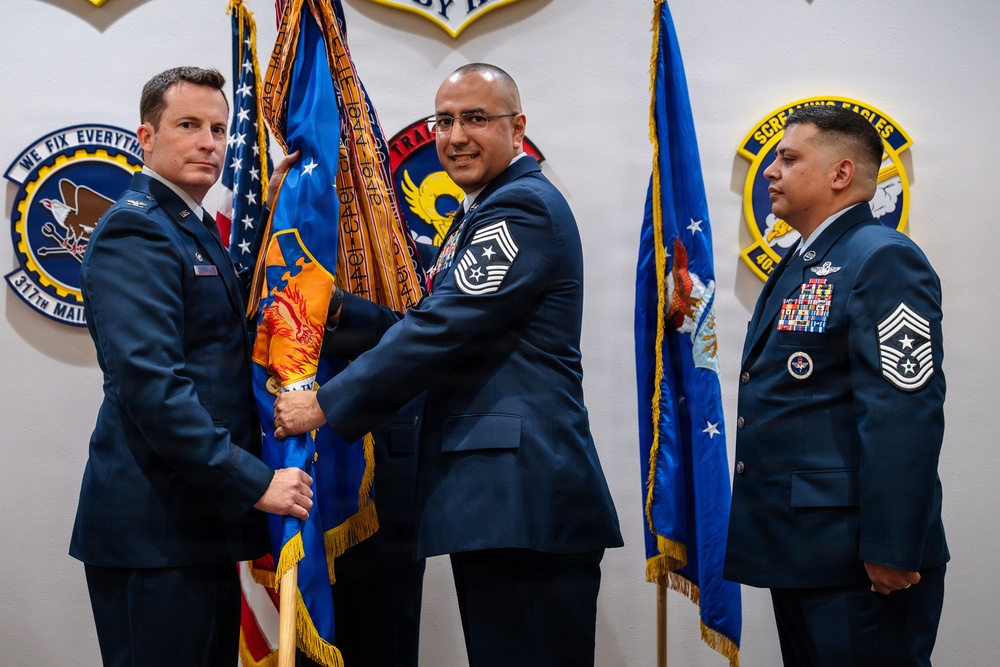 317th Airlift Wing changes responsibility between senior enlisted chief master sergeants