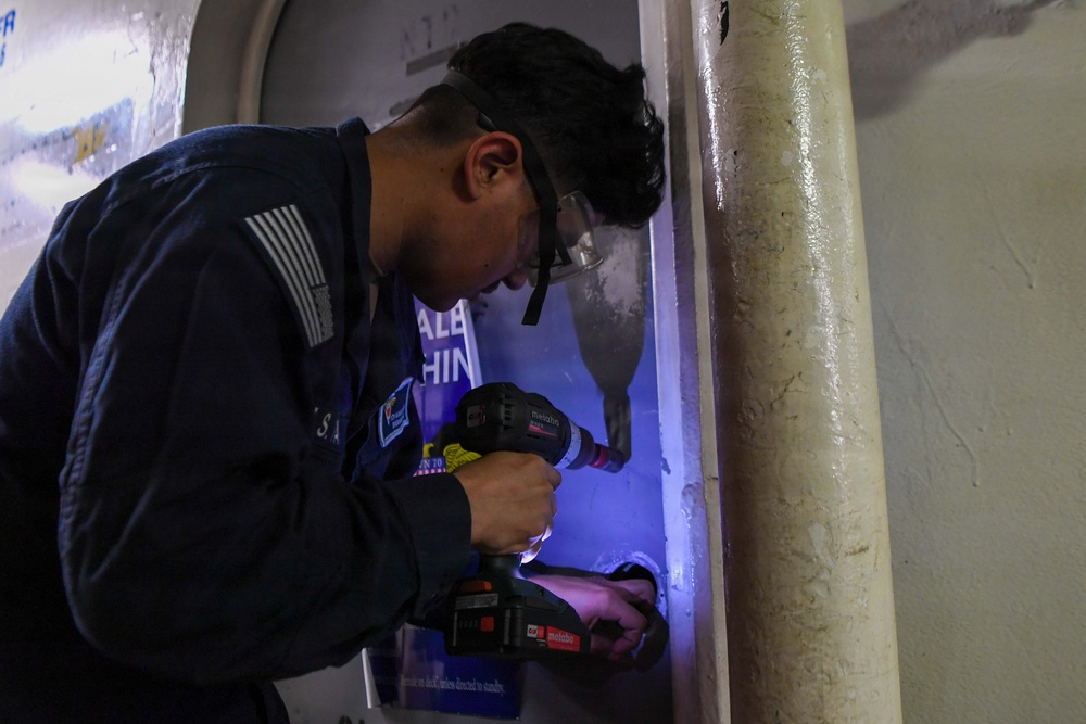 USS Carl Vinson (CVN 70) conducts routine operations