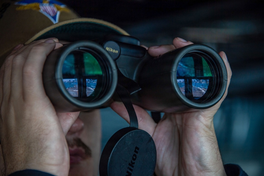 USS Carl Vinson (CVN 70) conducts bridge operations
