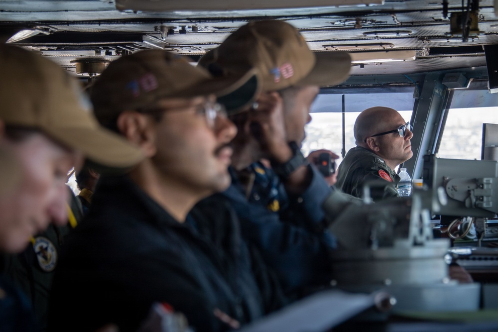 USS Carl Vinson (CVN 70) conducts bridge operations