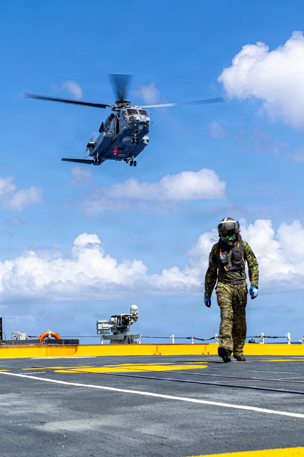 HMCS Ottawa conducts helicopter operations during RIMPAC 2026