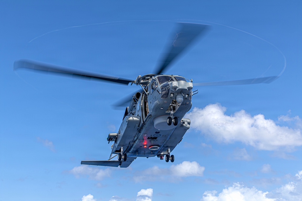HMCS Ottawa conducts helicopter operations during RIMPAC 2026