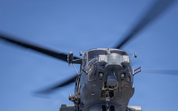 HMCS Ottawa conducts helicopter operations during RIMPAC 2026