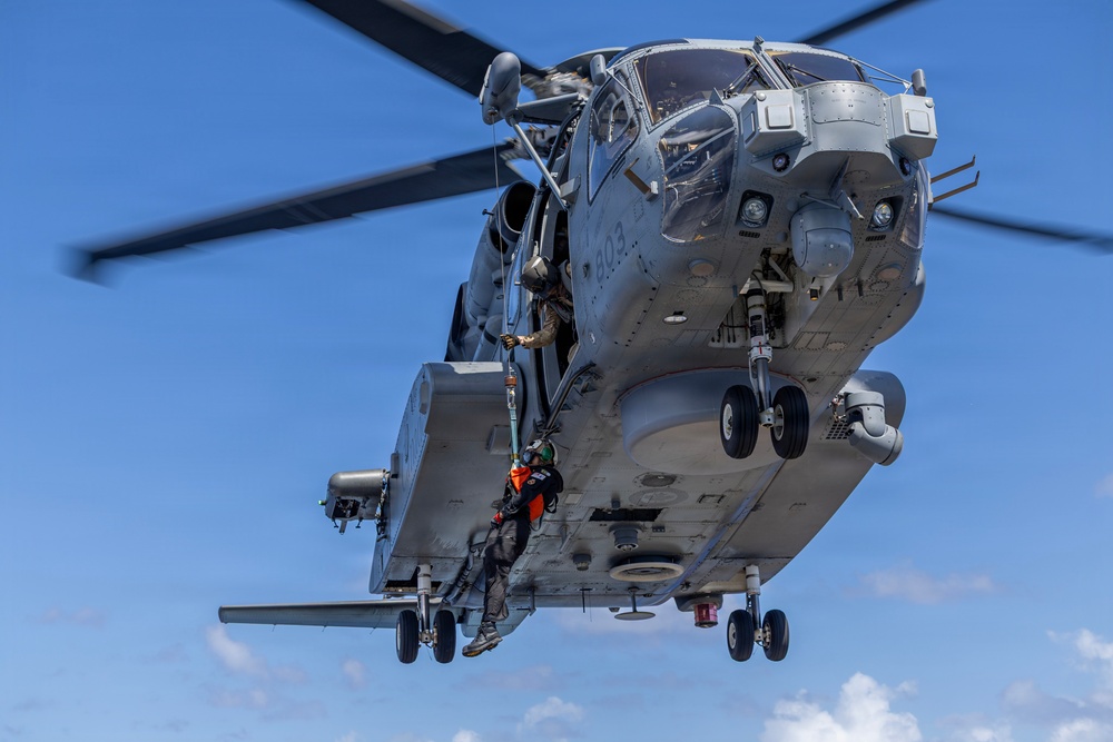 HMCS Ottawa conducts helicopter operations during RIMPAC 2026