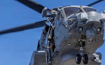 HMCS Ottawa conducts helicopter operations during RIMPAC 2026