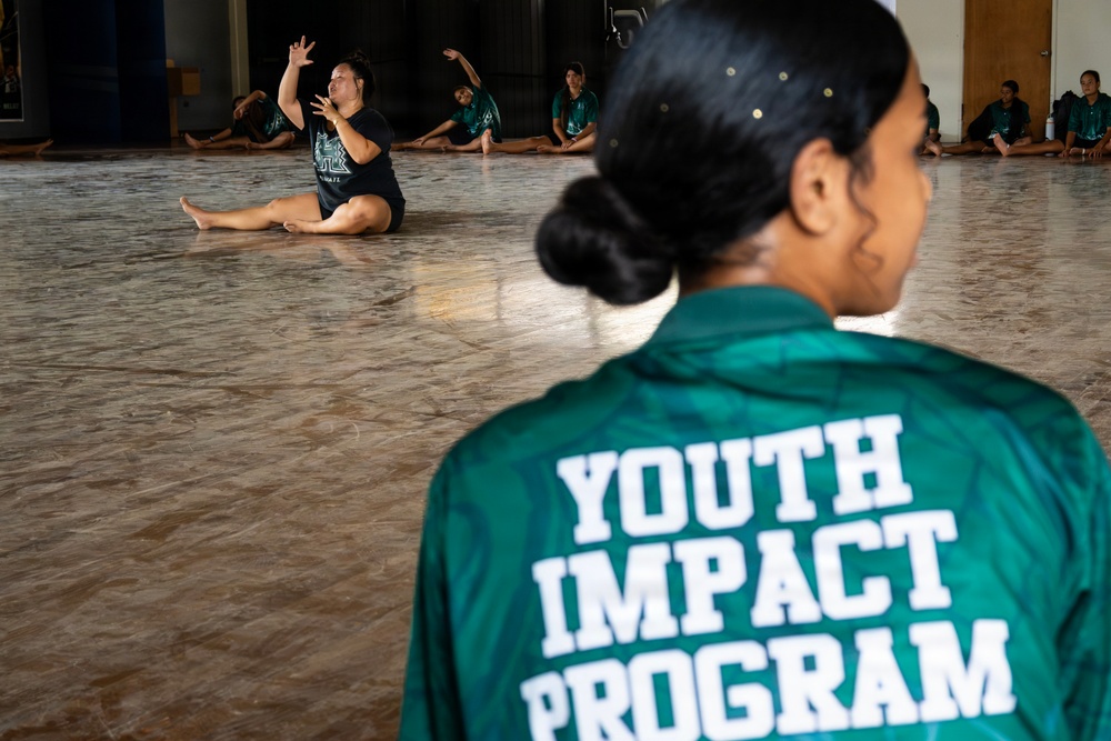 94th AAMDC Soldiers help mentor YIP students