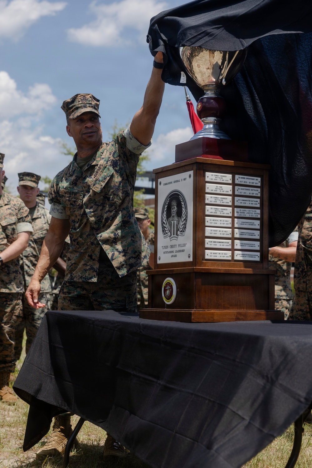 II Marine Expeditionary Force 2nd Radio Battalion “Chesty” Puller Award ceremony