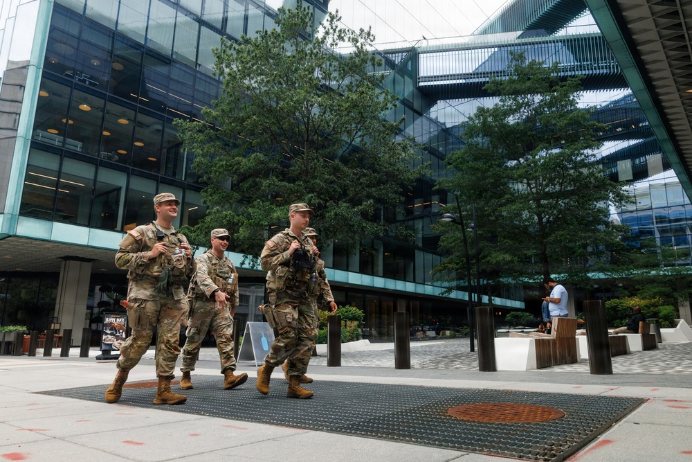 Arkansas Guardsmen Patrol Nation’s Capitol