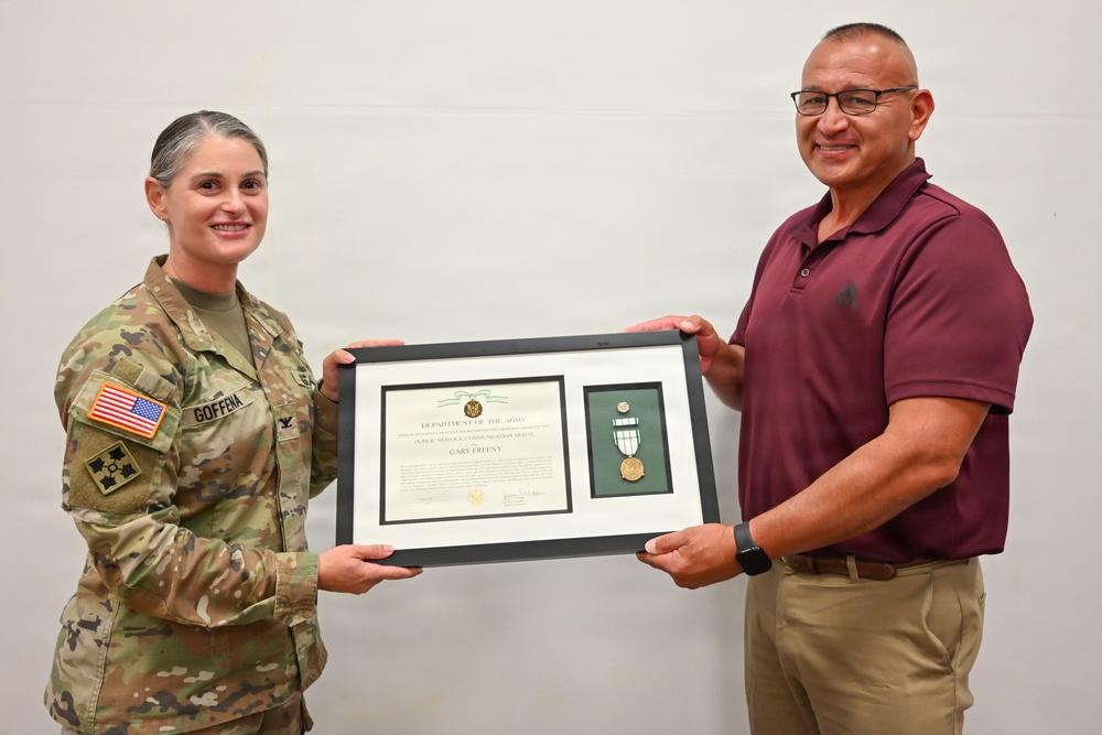 Tulsa District Commander presents public service medal to OHP retiree