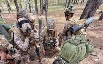 11th Airborne Paratroopers Train Mongolian Forces for Alaska Joint Exercise