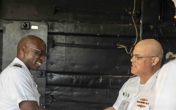 USS Essex hosts 4th of July reception