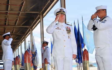 NAVSUP FLC Pearl Harbor Welcomes New Commanding Officer During Change of Command Ceremony