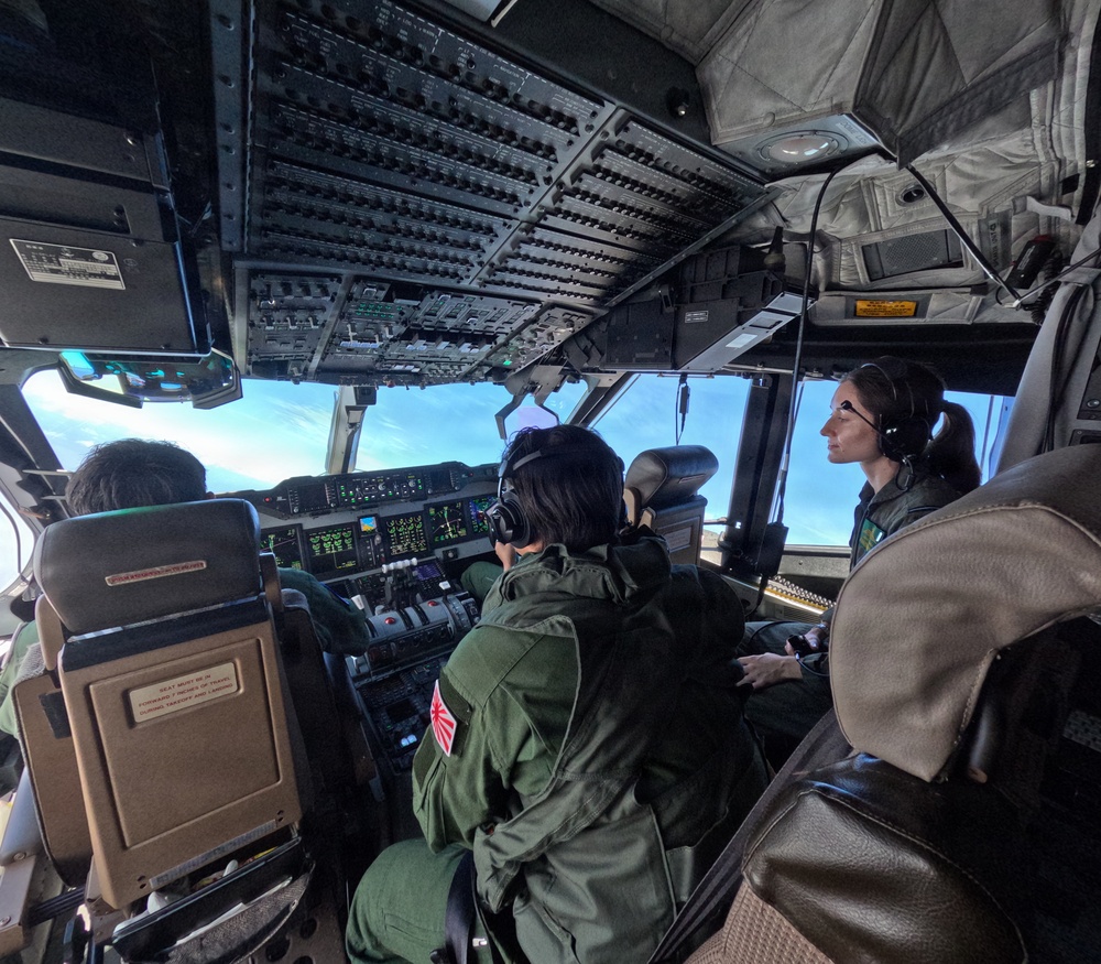 JMSDF aviation personnel engage with Australian aviators during RIMPAC 2026