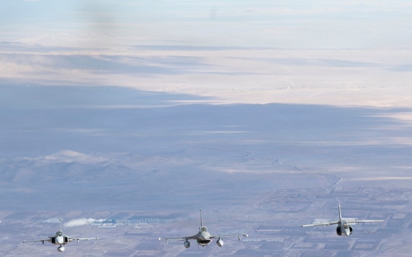 U.S., South American partners fly together during Salitre 2026