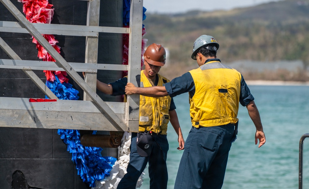 USS Tucson arrives at Naval Base Guam