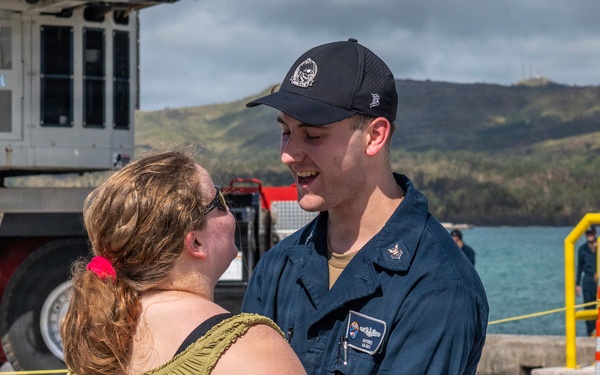 USS Tucson arrives at Naval Base Guam
