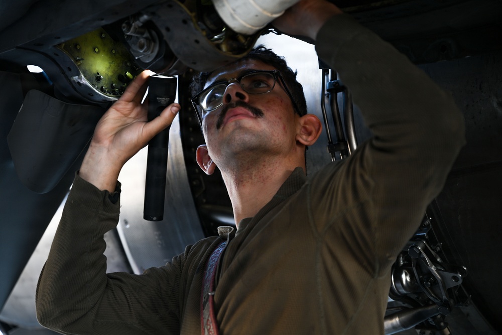 Maintainers move the mission in CENTCOM AOR