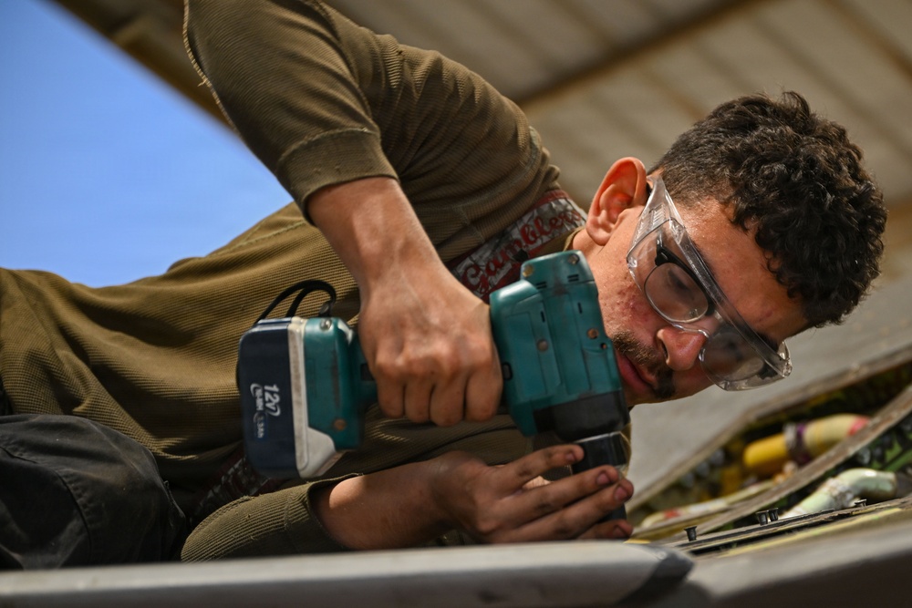 Maintainers move the mission in CENTCOM AOR