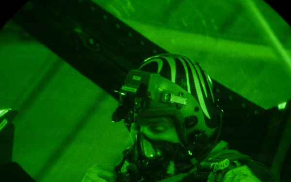 CENTCOM Airmen keep the Falcon fighting ready