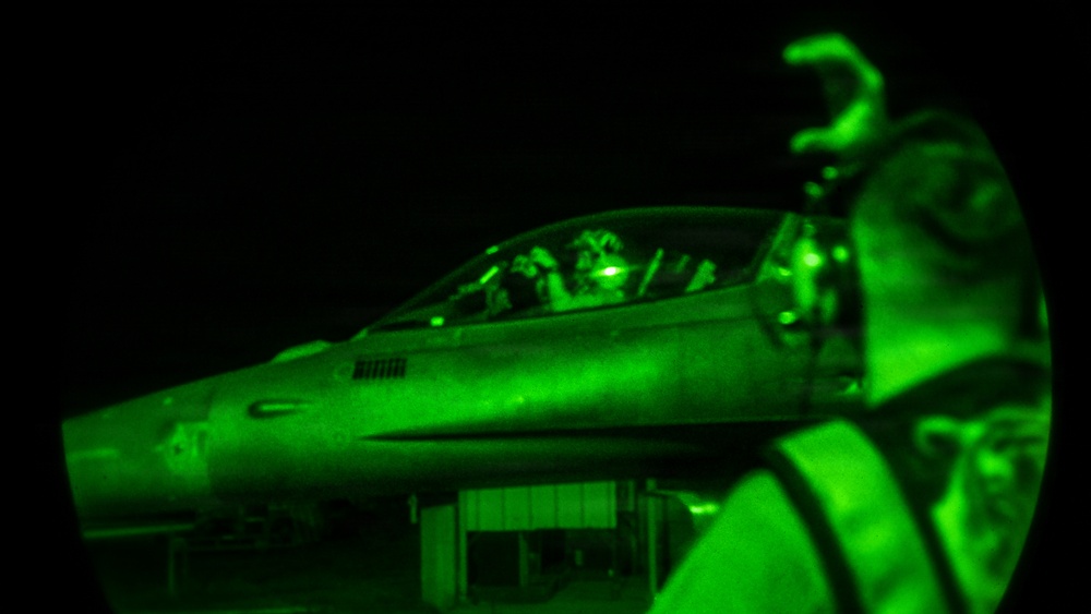 CENTCOM Airmen keep the Falcon fighting ready